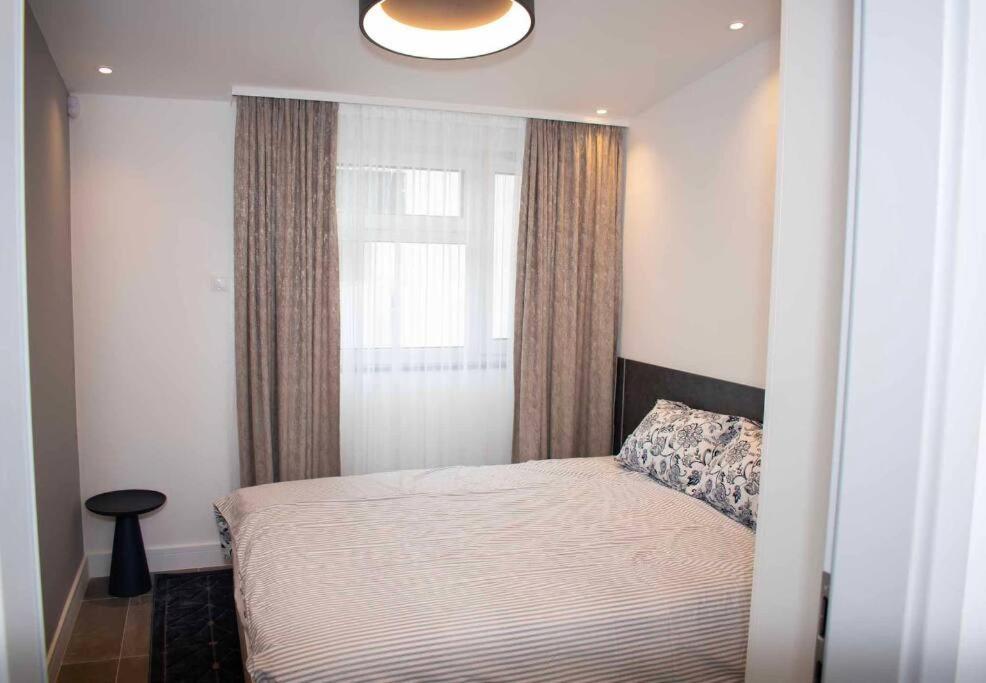 Luxury Cozy 2 Bdr Downtown Apt.7 Βουδαπέστη Εξωτερικό φωτογραφία